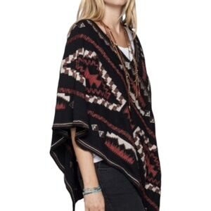 Johnny Was Mirren Traditional Black Red and White Poncho Sz S